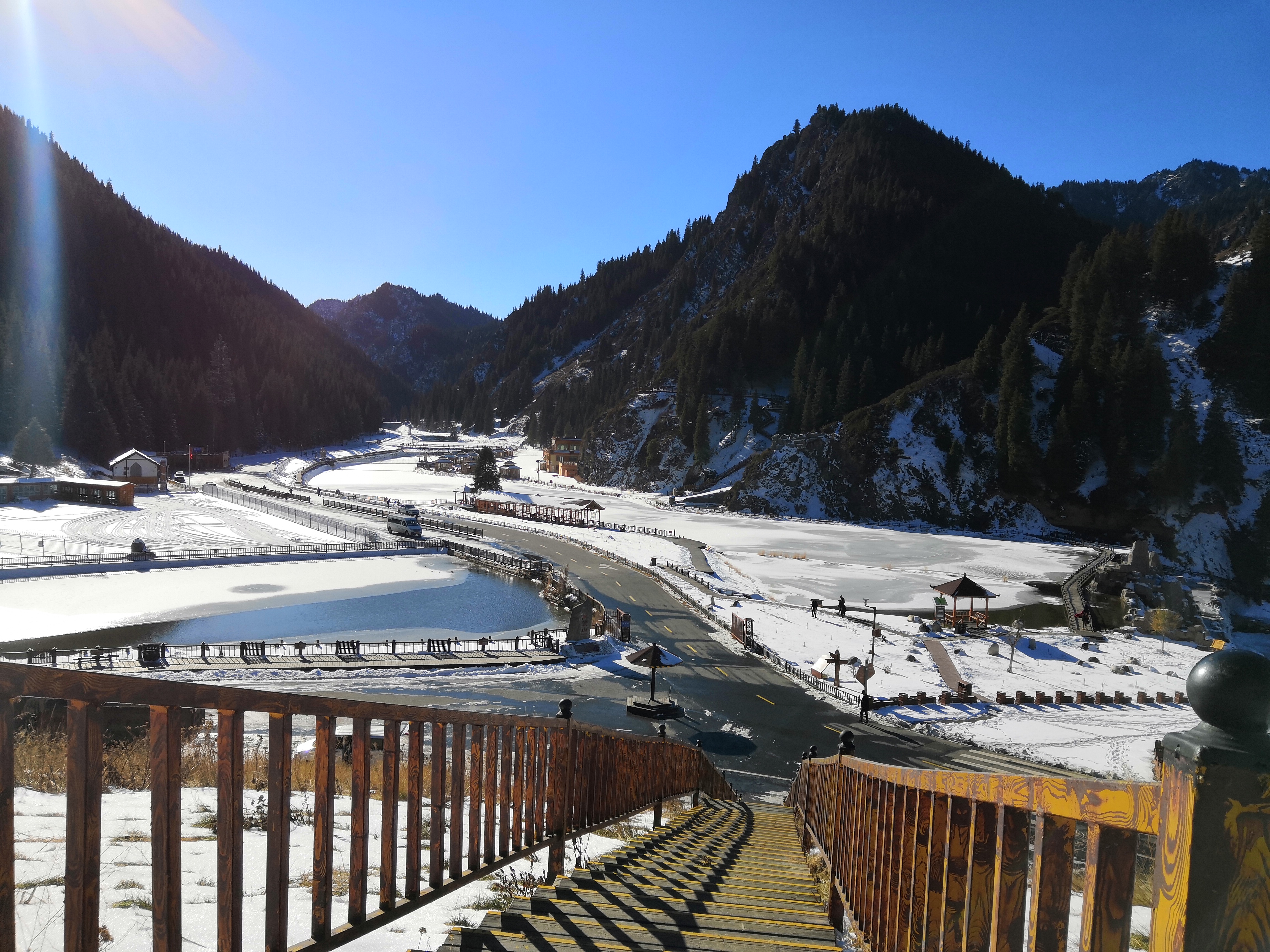 新疆北疆旅游攻略,南疆北疆旅游必去十大景点