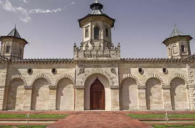 拉菲酒为什么这么便宜多少钱一瓶,比较便宜的拉菲