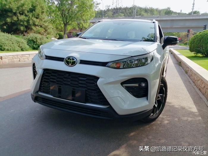 丰田威兰达原厂行车记录仪走线,丰田威兰达隐藏式行车记录仪