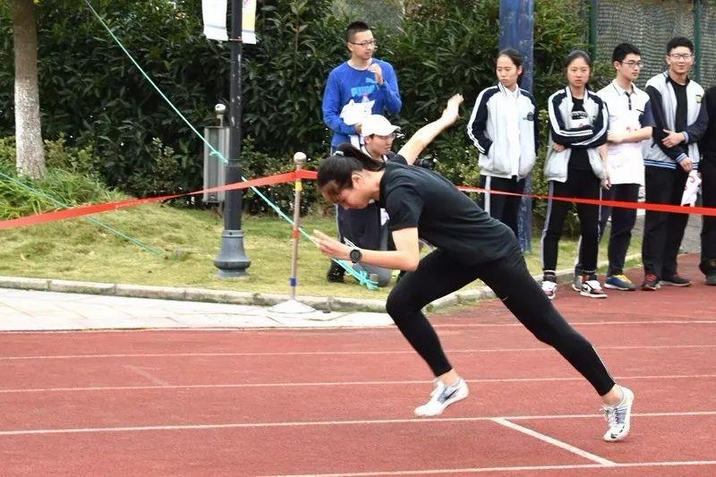 舟山青少年体校在什么地方,舟山青少年体校位置