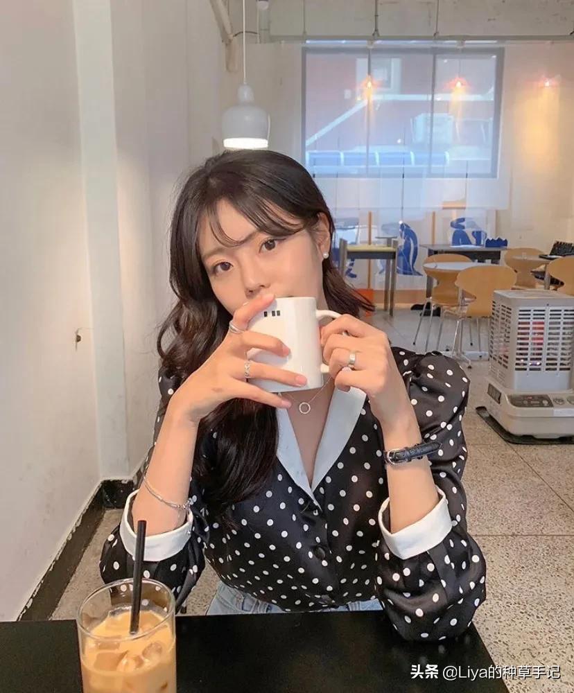 女人爱买衣服是不是一种病,爱买衣服爱打扮的女人