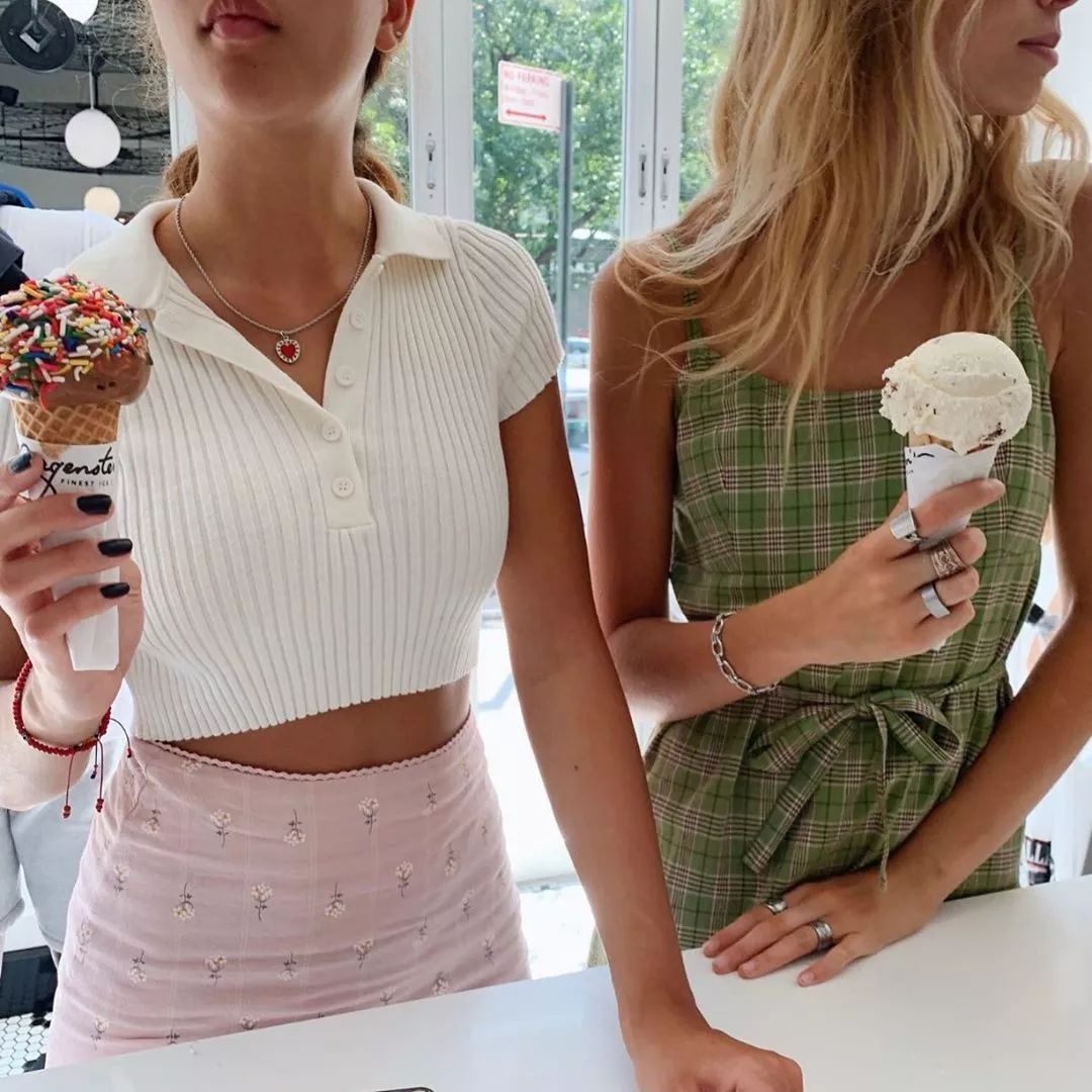 教你100元变身梦幻九头身KaiaGerber