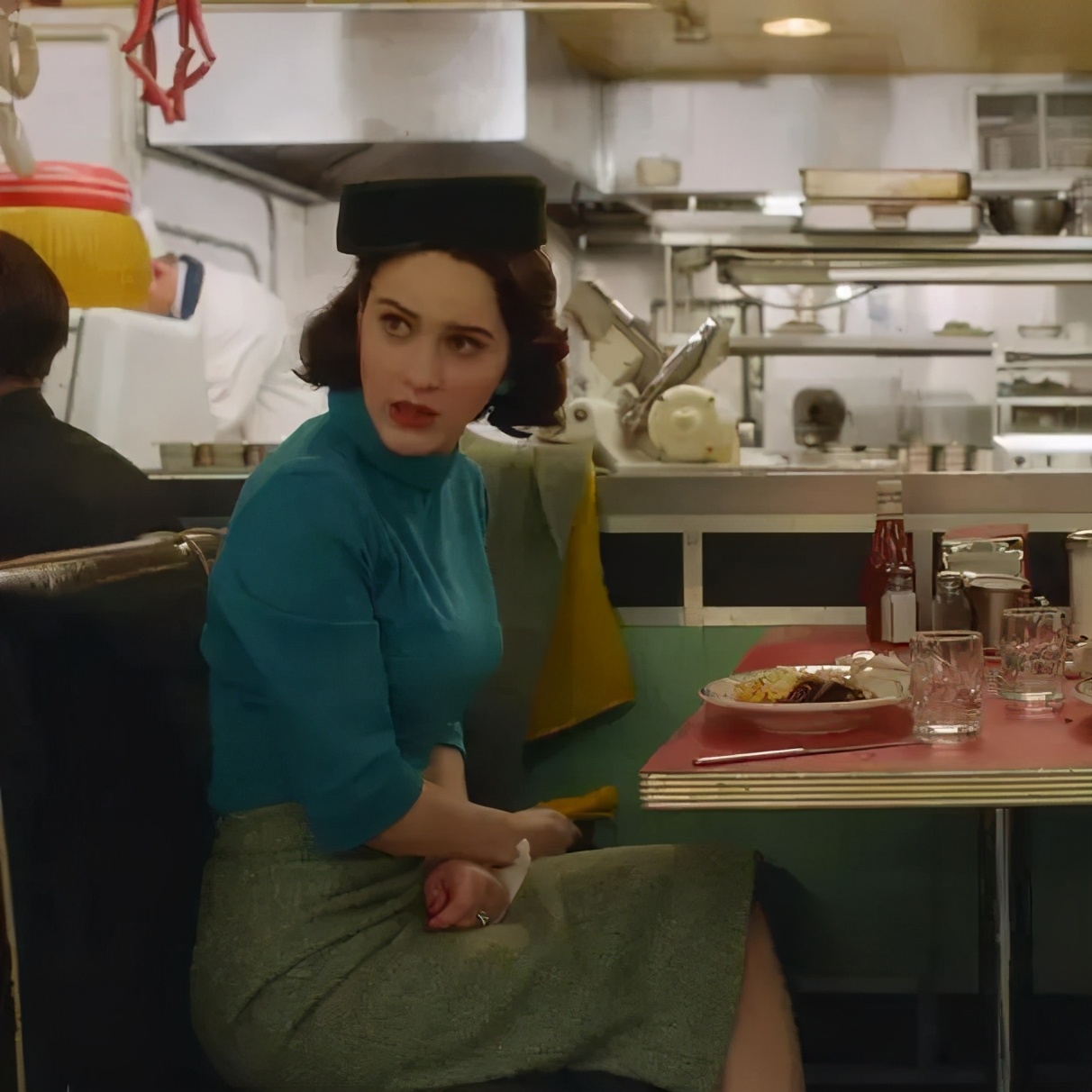 比起《女王的棋局》，女王的衣橱才是经典所在