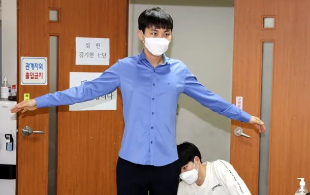 难以想象申真谞3天3连败中韩大将,韩国棋手申真谞赢了柯洁几次