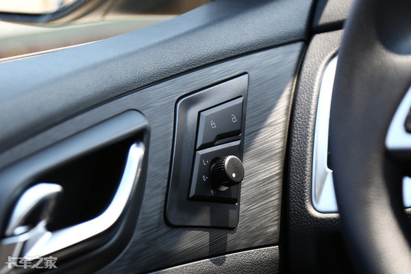 江铃宝典全新皮卡发布视频,创富皮卡新锐骐