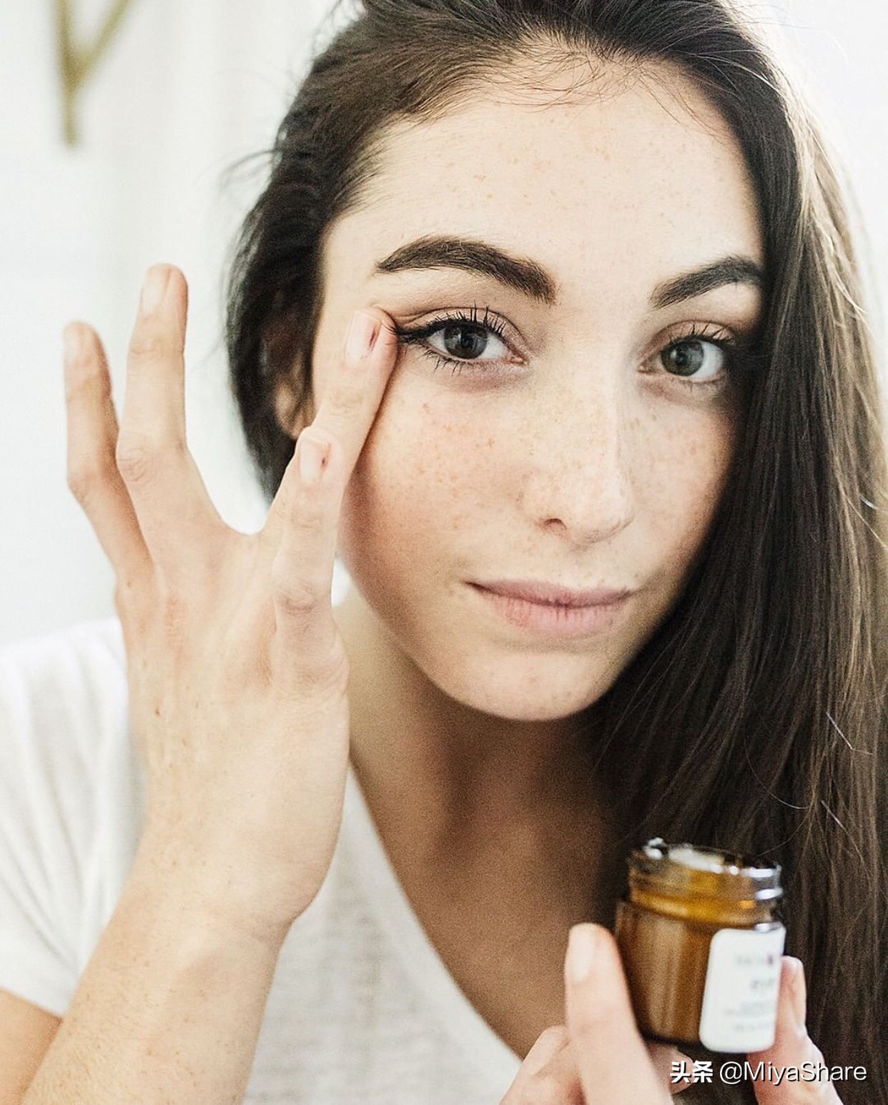 跟着女明星学化妆,跟着明星学遮瑕