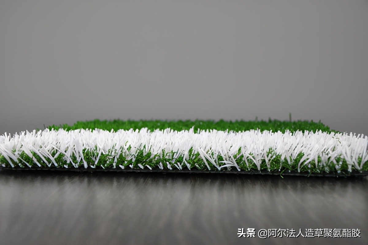 仿真草坪人造草坪幼儿园足球场,足球场草坪人工草坪定做厂家