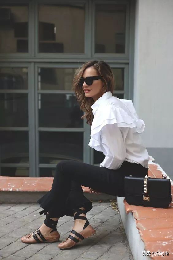 适合搭中国风的鞋子芭蕾舞鞋,搭配一双芭蕾舞鞋都瞬间优雅起来