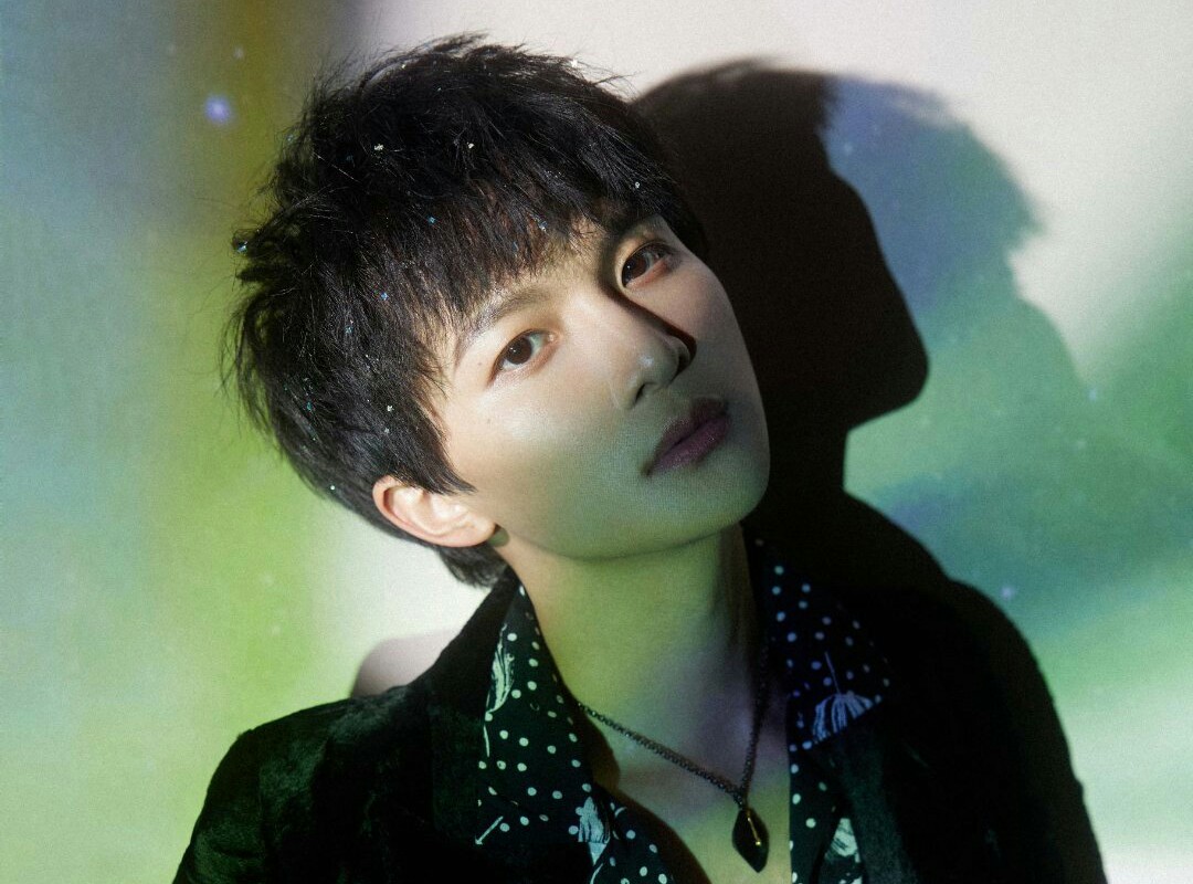 布丁凡尔赛式追星:一直喜欢宝藏男孩周深,他的天籁之音深得我心