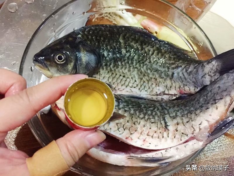 鲫鱼汤要去除鱼腥味,鲫鱼汤选什么样的鱼