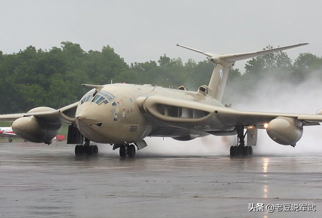 3v轰炸机哪个最强,英国3v3