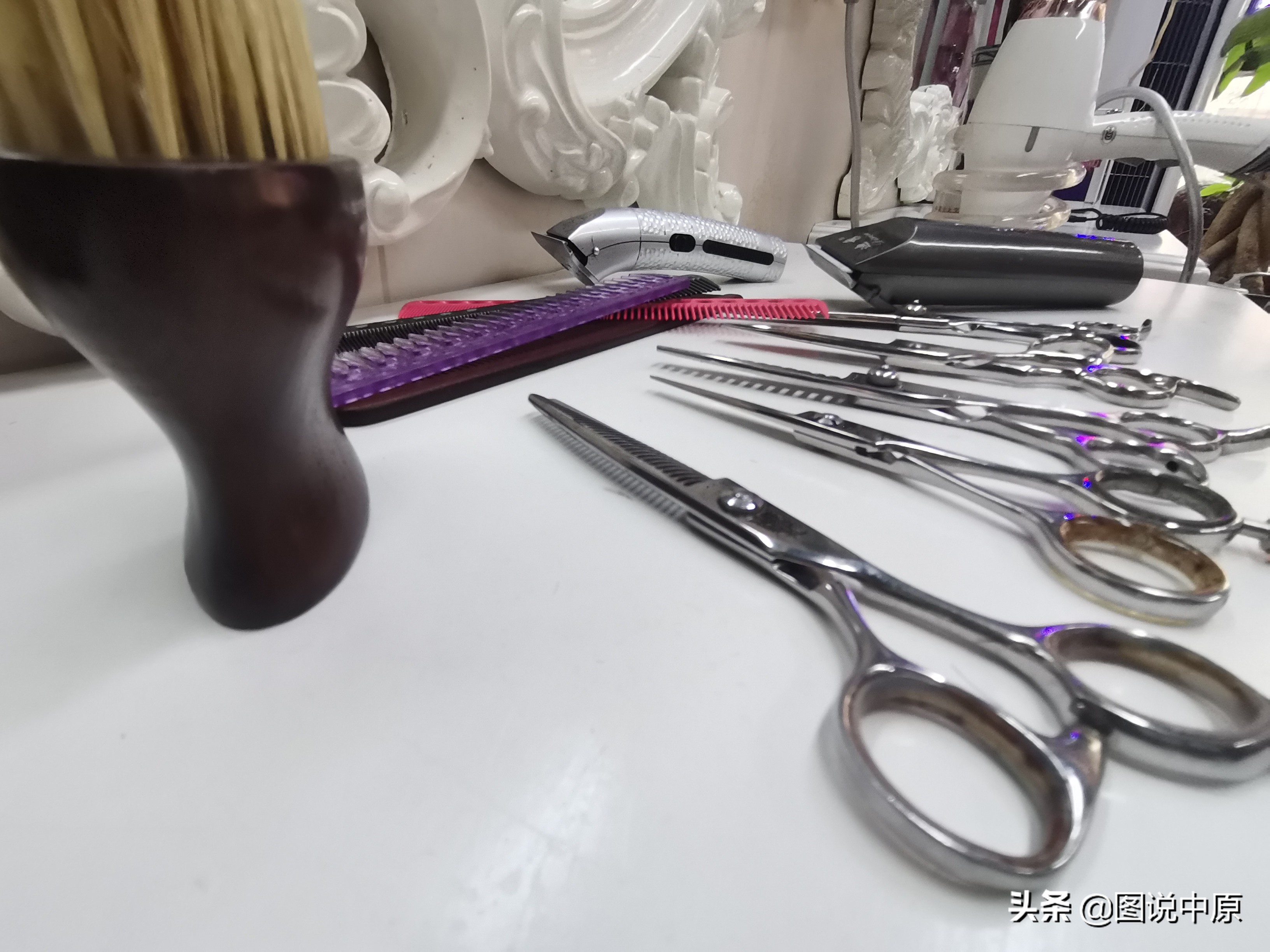 做美发赌博输光欠债如何翻身,我是一名美发师视频