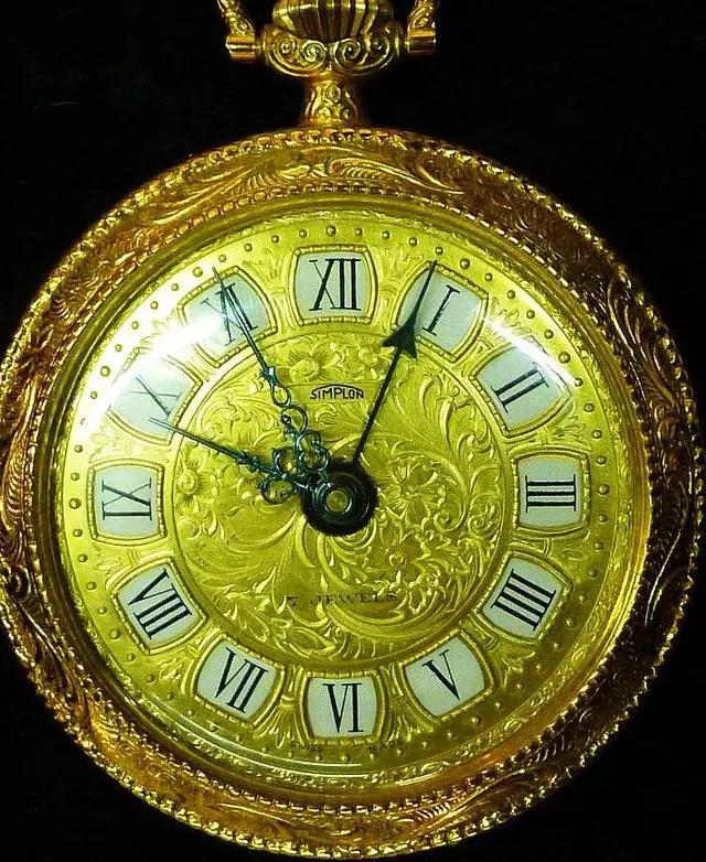 镀金和黄金有什么区别,镀金和镀铜颜色的区别