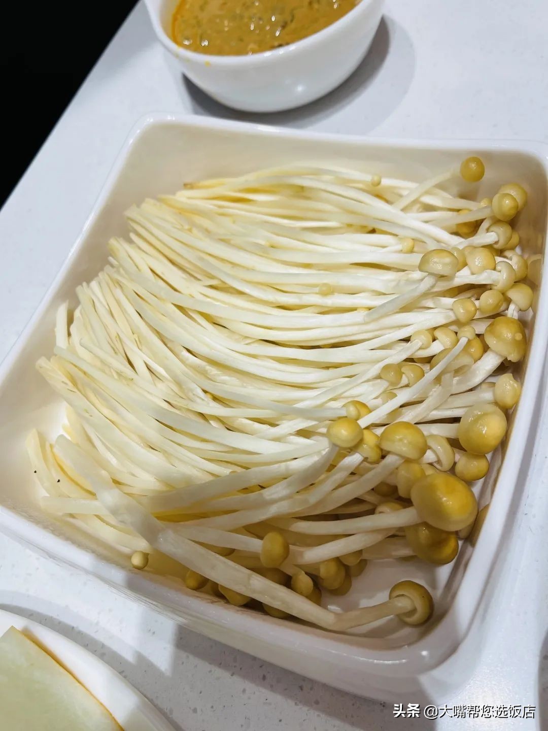 天冷了吃顿热乎的涮羊肉,热乎乎的炭锅羊肉