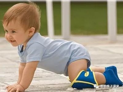 幼儿爬行体能锻炼的好处,幼儿爬行体能训练视频