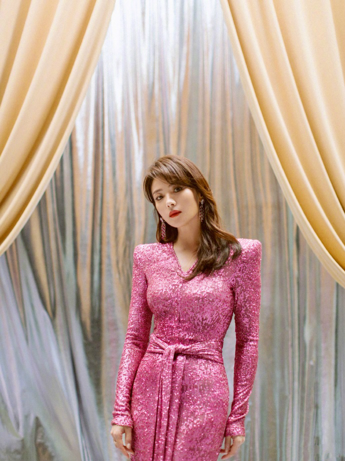 40岁刘涛大秀马甲线,胖20斤的刘涛美出新高度