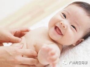 10-12个月宝宝抚触操教学,7-9个月婴儿抚触按摩教程