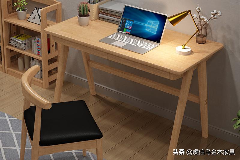 橡胶木和橡木的家具哪个好,如何分辨橡木和橡胶木家具呢