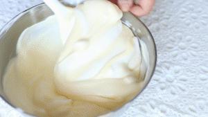 戚风蛋糕消泡是什么原因,戚风蛋糕太绵密是不是消泡了