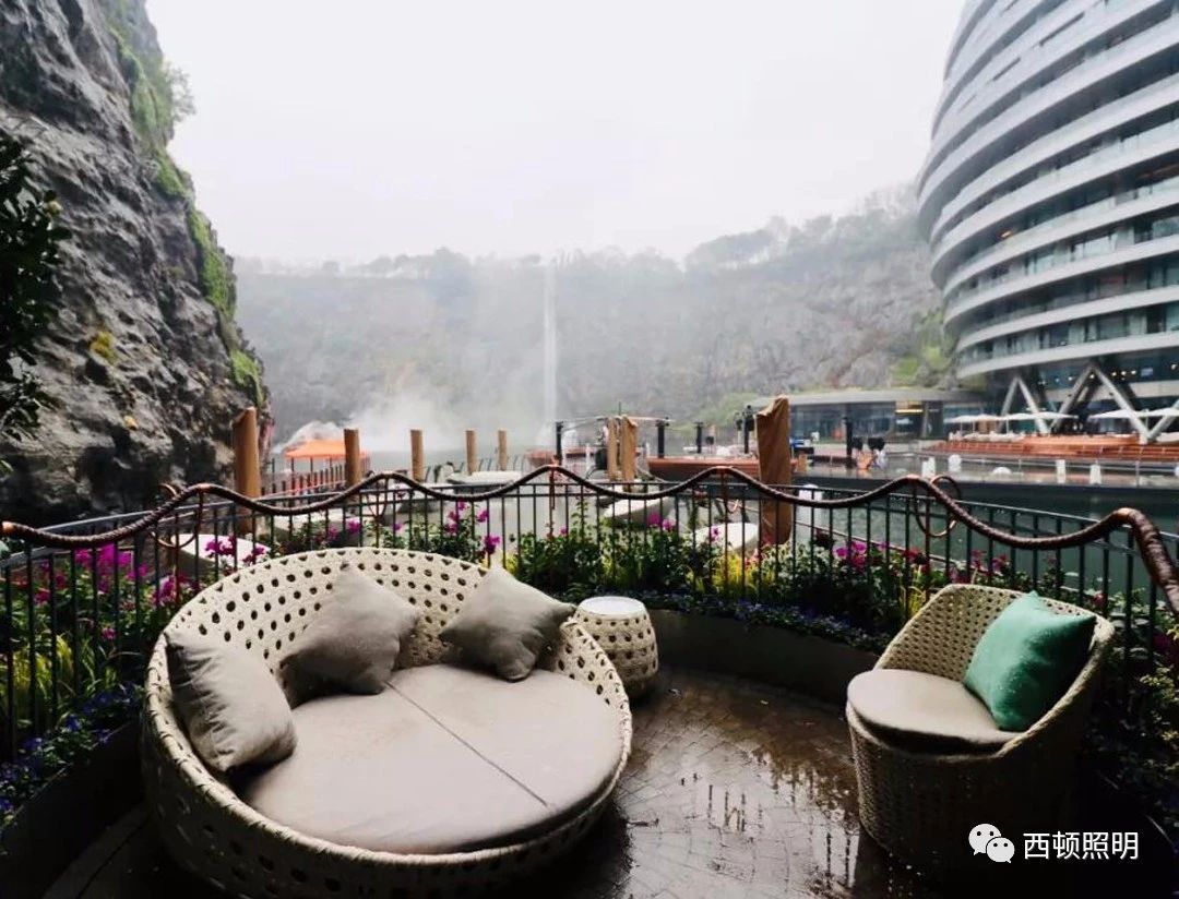 西顿灯光案例-生前必去20家酒店之-上海佘山世茂洲际酒店（深坑）