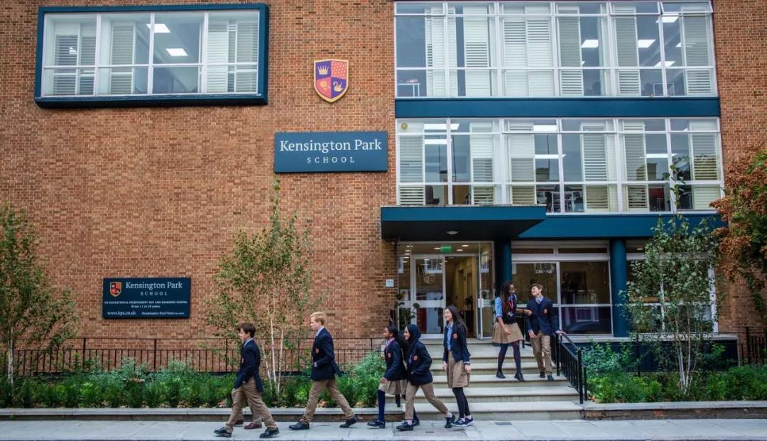 常春藤名校毕业生,70%的学生进入高职