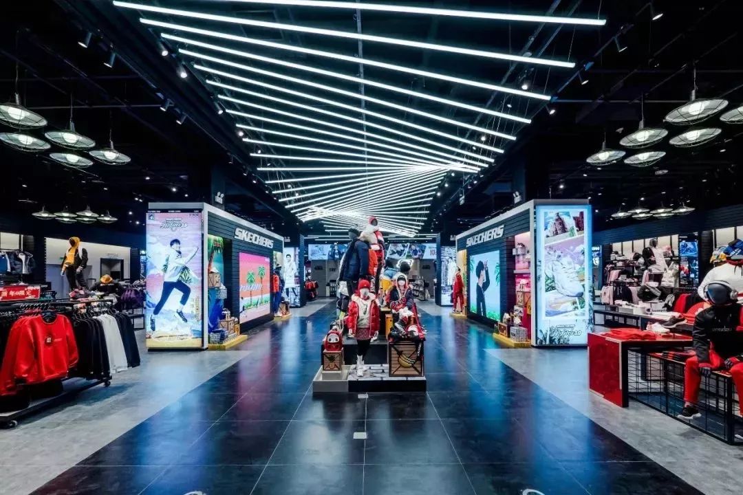 斯凯奇为什么线下比线上贵呢,斯凯奇为什么关店