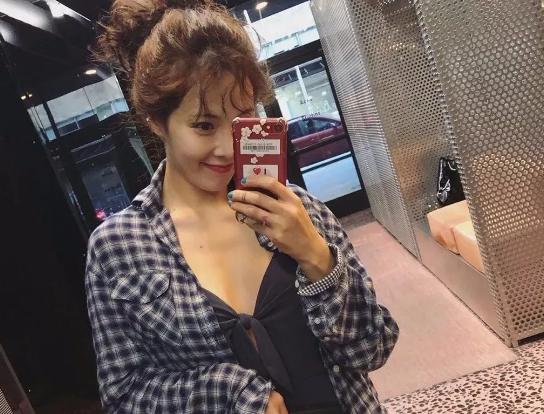 海藻卷发型好打理吗,海藻卷发型中发