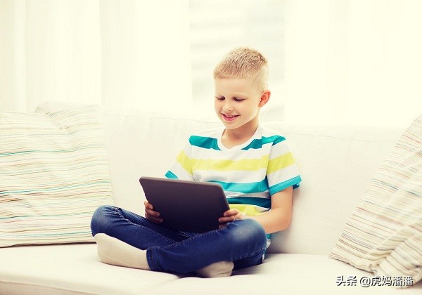 女儿胸部有小硬块早熟的原因,乳房先天发育小如何治疗