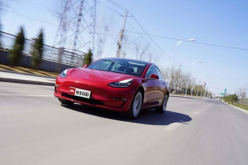 去年我们实测过的轿车里，这8台都有一个“第一”