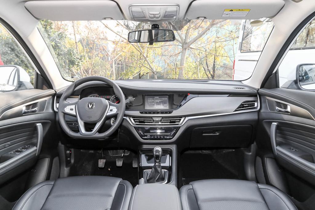 汽车开锅加水可以吗,水箱开锅能不能立即熄火