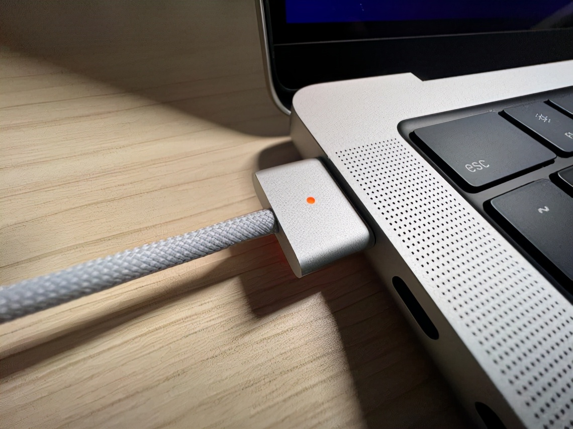 macbookpro概览看懂,macbookairmacbookpro比较