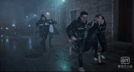 看了第一集就决定追剧,看了一个片段果断追了一部剧