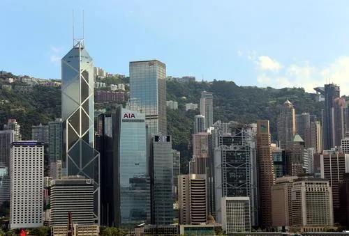 疫情阻通关，托第三方代缴未必合规，内地客怎样交香港保费？