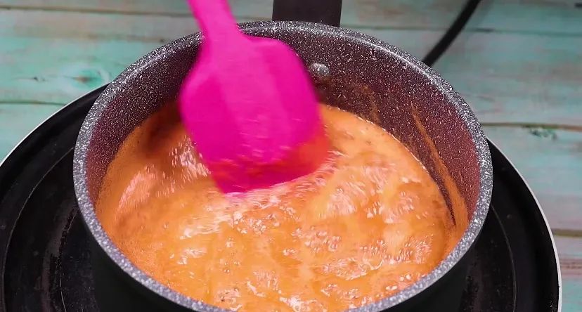 宝宝蛋黄怎么加到全蛋,宝宝蛋黄怎么加到粥里