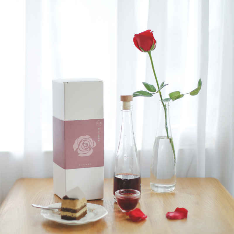 玫瑰都是表达爱情的吗,玫瑰代表爱情却也庸俗