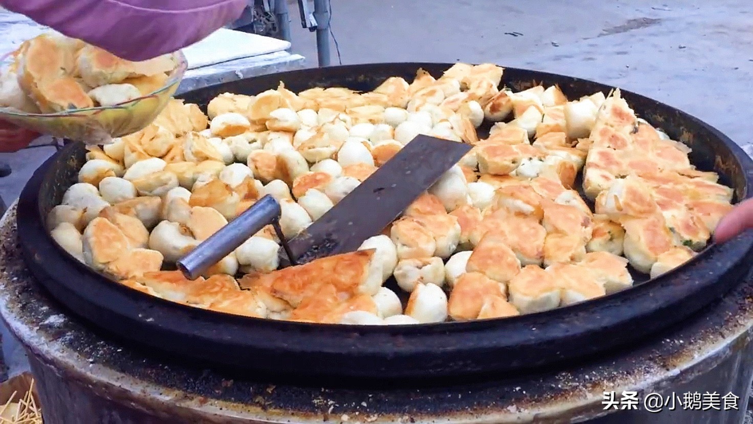 水煎包做法和步骤视频,水煎包家常做法和面视频