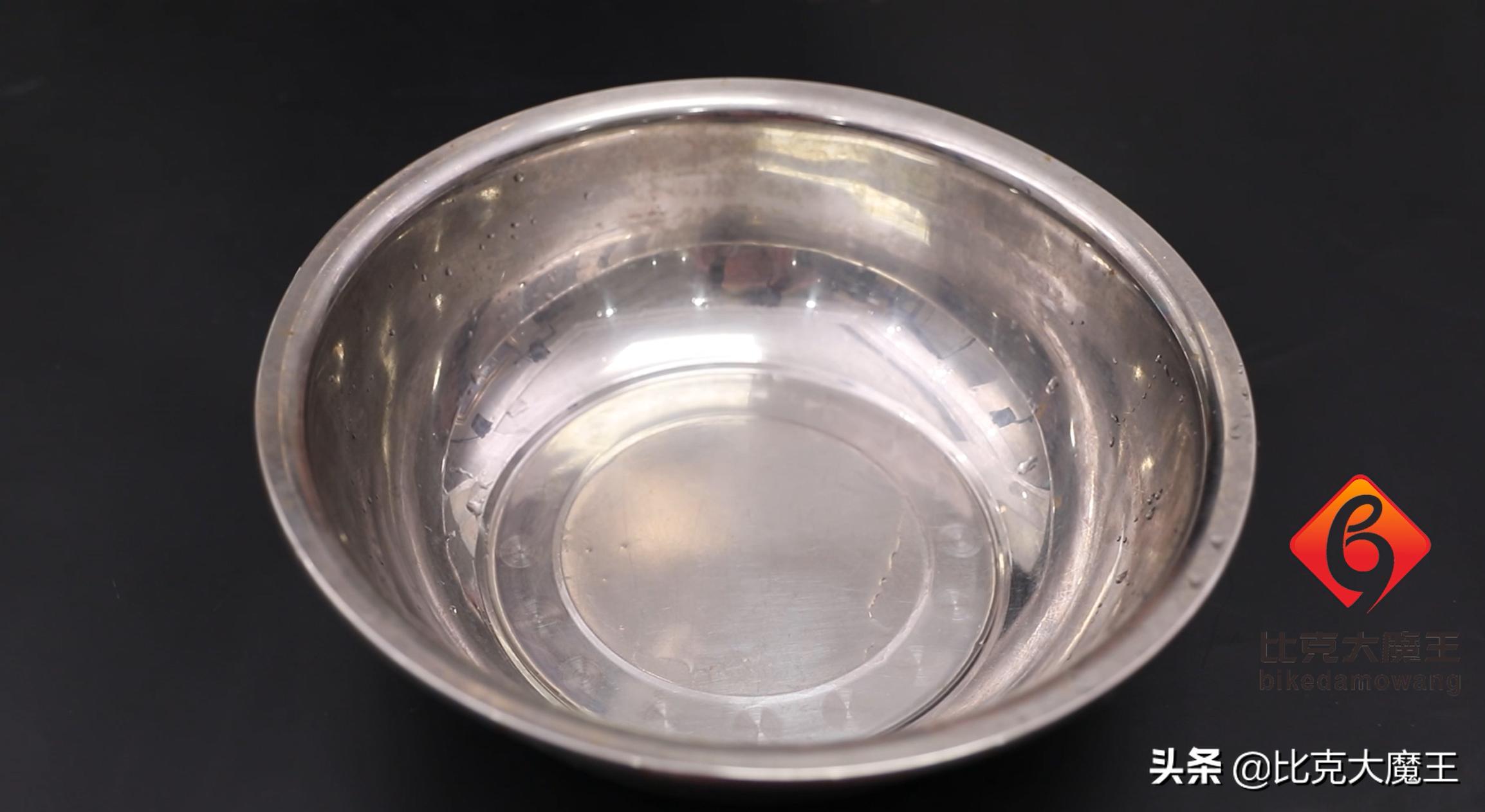 厨房小篮子怎么清洁,菜篮子脏了用啤酒能洗掉吗