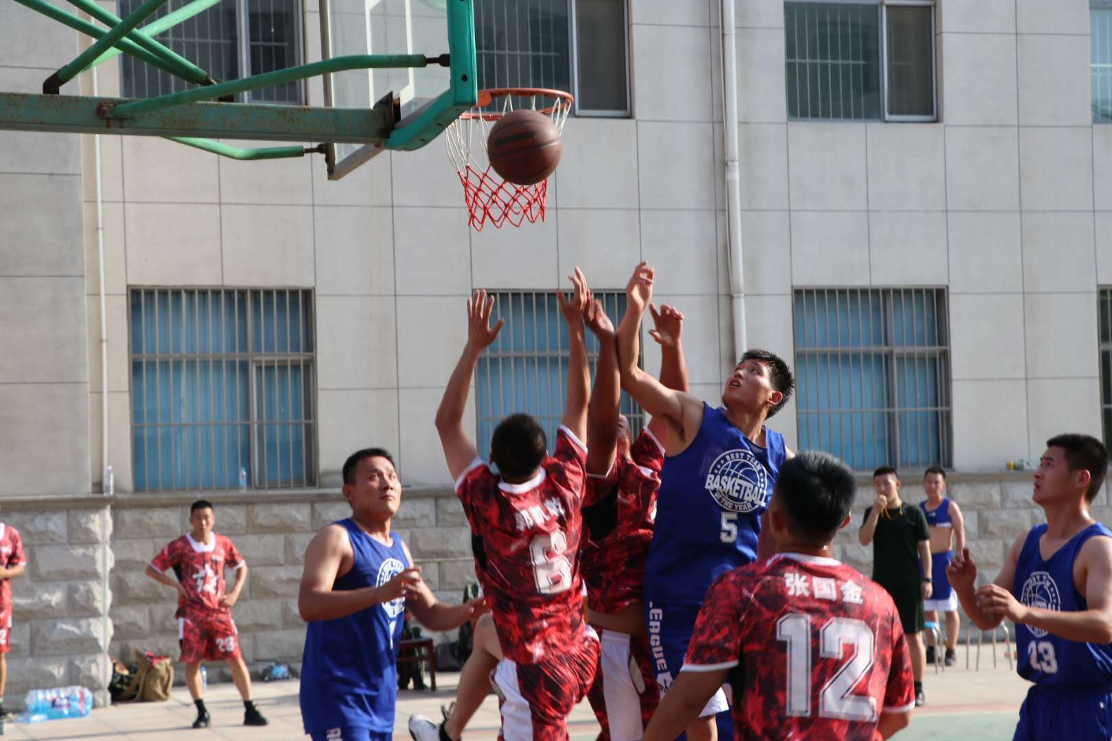 “篮”有看点、“足”够激烈|速来围观“卫士杯”巅峰对决!