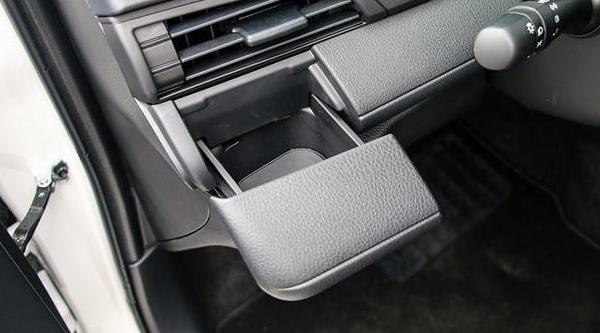 s8总决赛是打g2还是fnc,s8总决赛观众反应