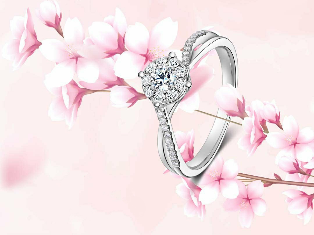 买钻戒买周大福好还是卡地亚好,钻石5万左右选什么品牌的钻戒