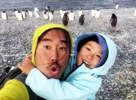 他叫辛巴，不是狮子王，8岁穿越12国：最好的教育，永远在路上