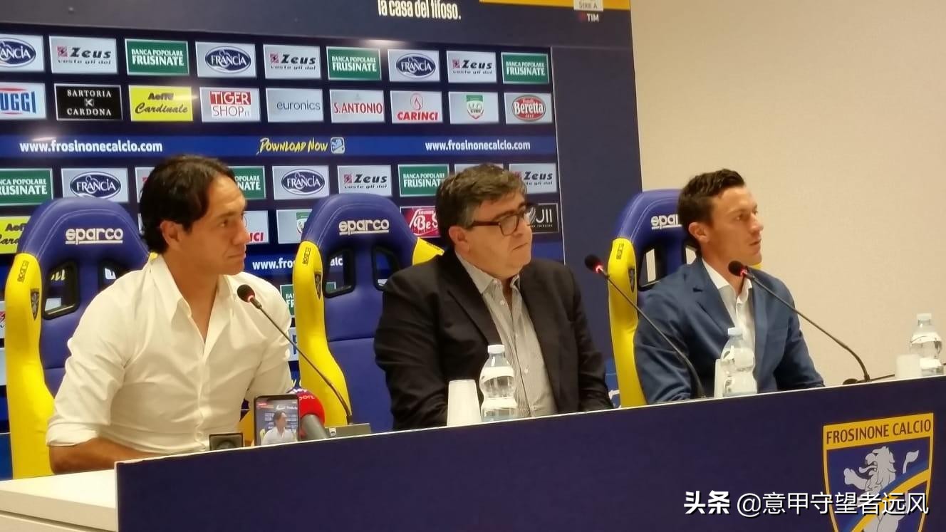 内少：安帅对我影响大~最爱阵型是4312向小因匪帅学习