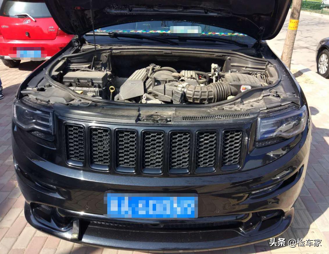 2万公里贬值80多万，45万买辆V8+6.4L的JEEP大切诺基SRT还值吗？
