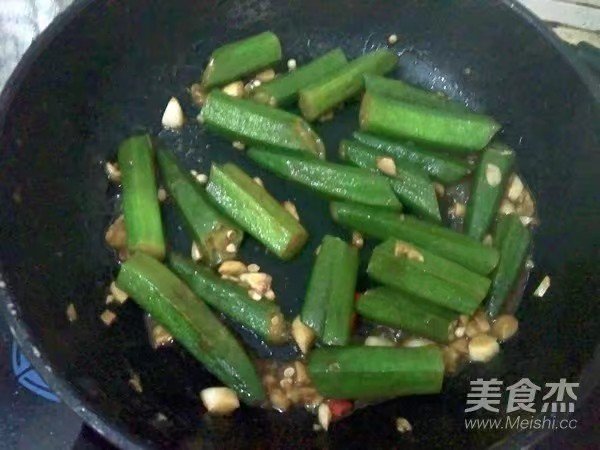 它是菜中“绿人参”，遇到从来不还价，常吃孩子学习有精神