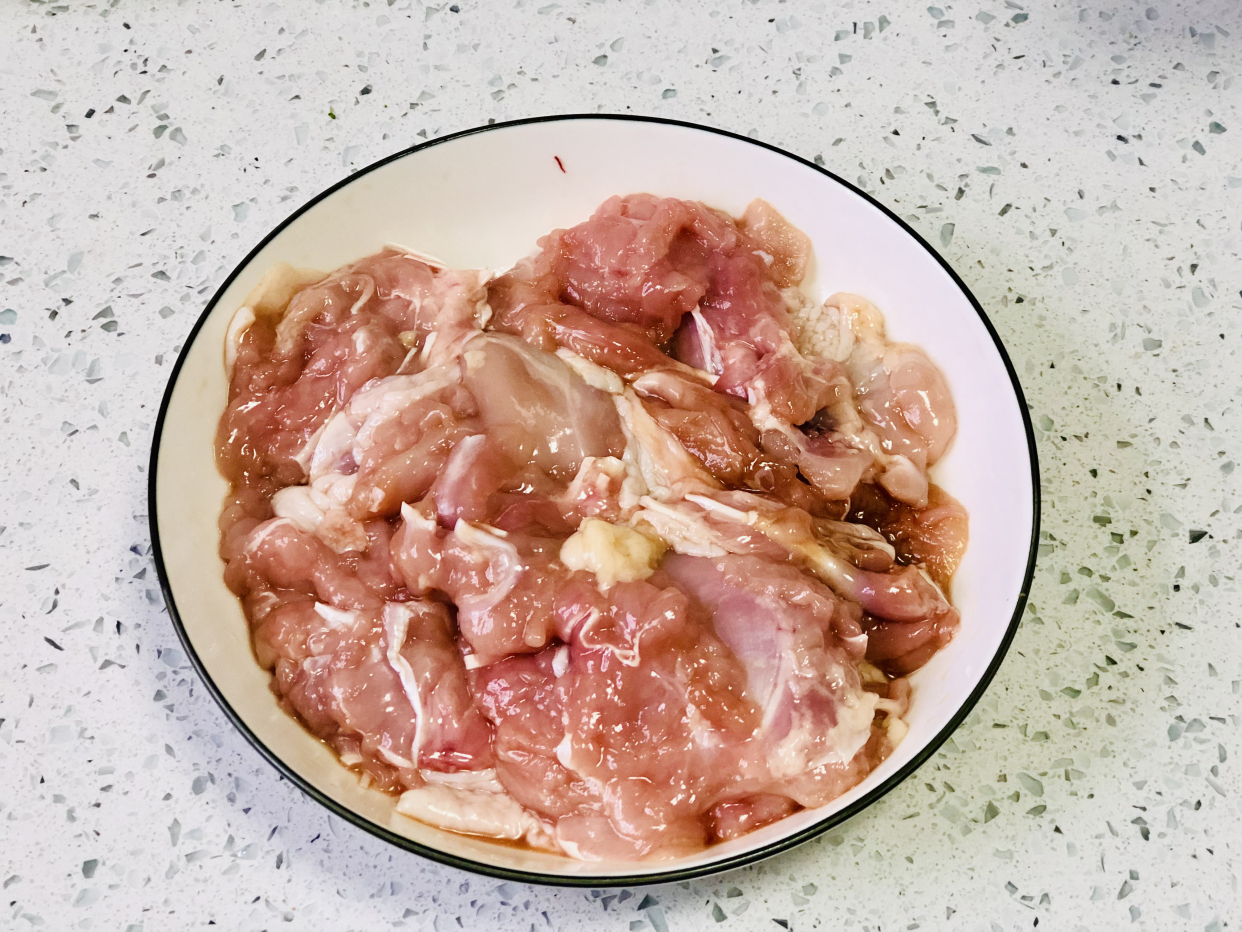 外卖50块的炸鸡自己做能花多少,外卖10元3个鸡腿