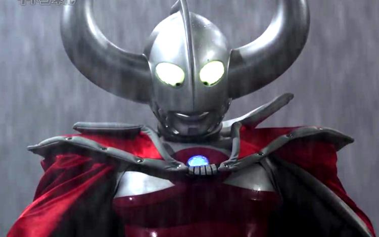 赛文头镖弄到艾斯的头上,赛文头上的飞镖是什么