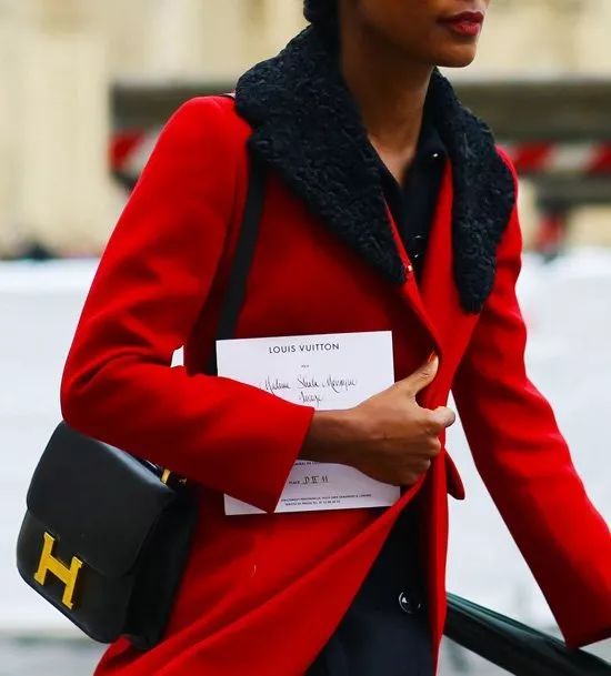 十大必买经典款包包图片及价格,十款永不过时的包双层