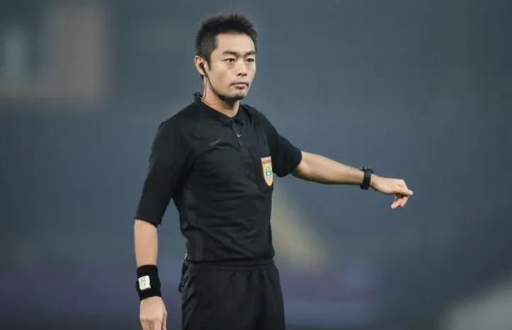 这是有多大的仇,名哨金京元被殴打