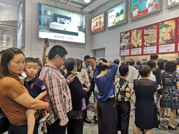 costco早上几点开门,costco开业首日被挤爆