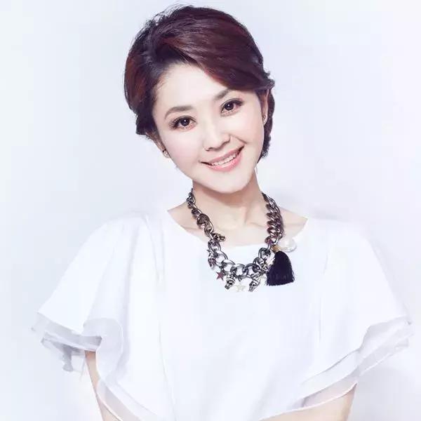 我叫石家庄，这是我2019年最新简历，请多关照！